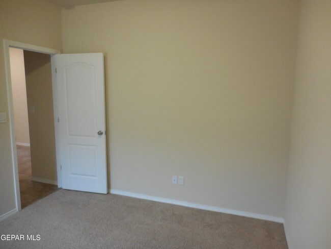 Building Photo - 7316 Glacier Dr