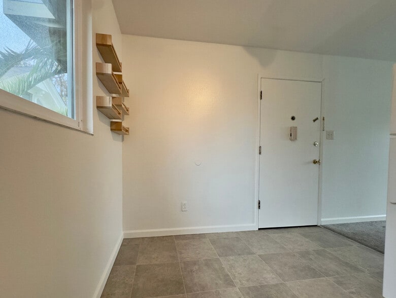 Building Photo - 6501 Raymond St