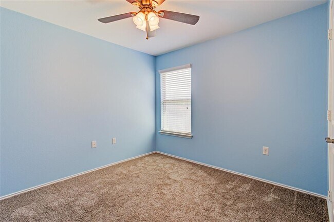 Building Photo - 7000 Crestone Rd