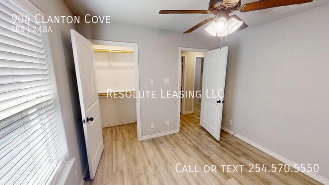 Building Photo - 904 Clanton Cove