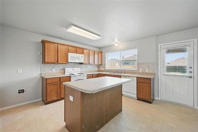 Building Photo - 2045 Hanakoa Falls Dr