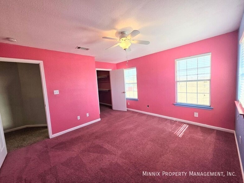 Building Photo - 1325 E Cowden Ave