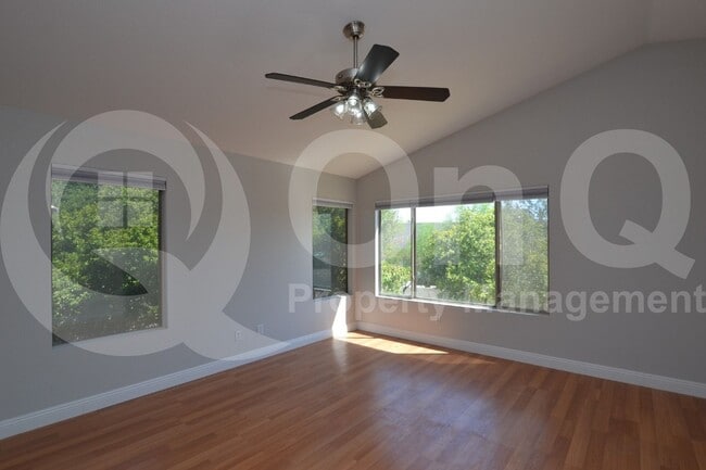 Building Photo - 487 W Calle Monte Vista