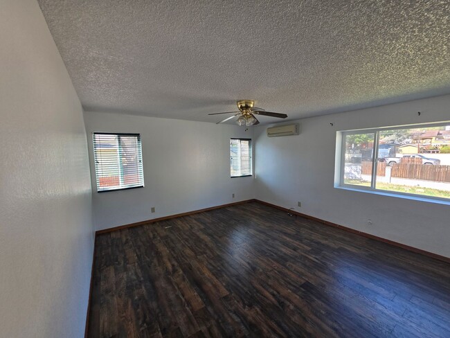 Building Photo - 3 Bedroom Home for Rent with RV Parking, Rock Views & Large Lot