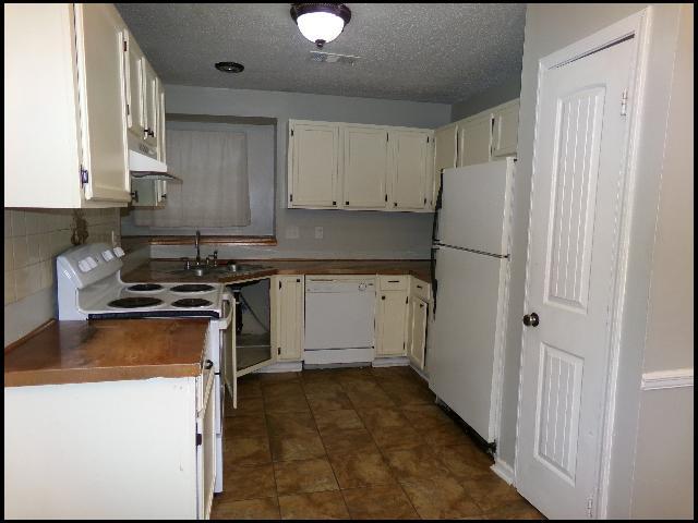 Building Photo - 12415 Goldleaf Dr