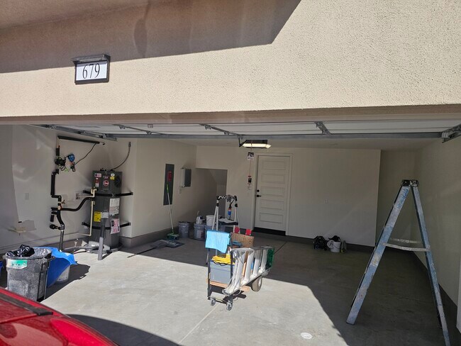 Building Photo - 679 Fahrenheit Dr