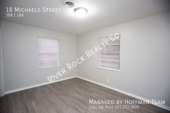 Building Photo - 18 Michaels St