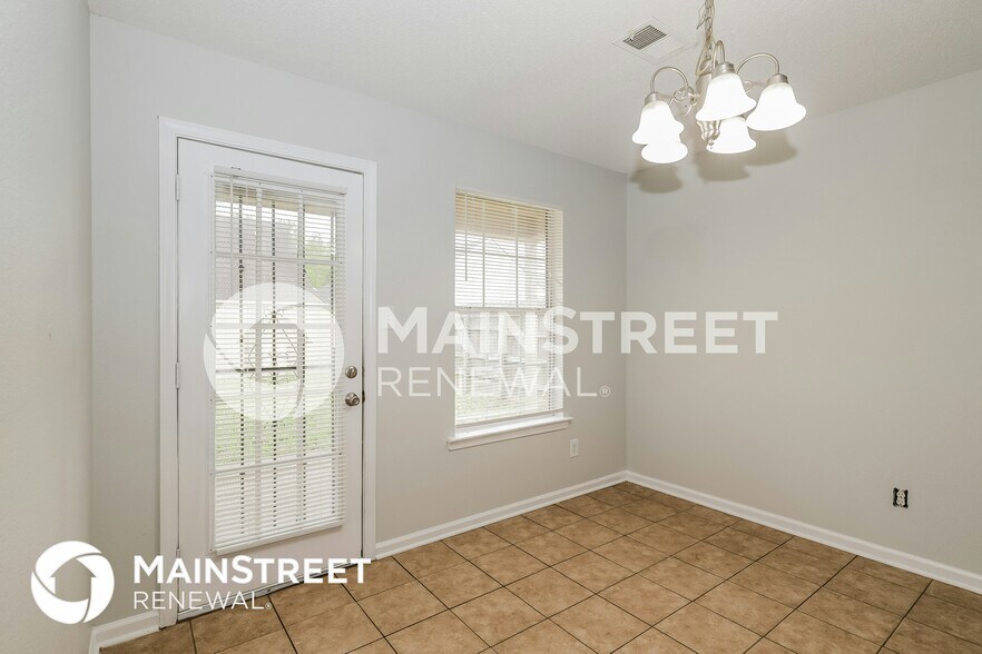 Building Photo - 4674 Royal View Dr
