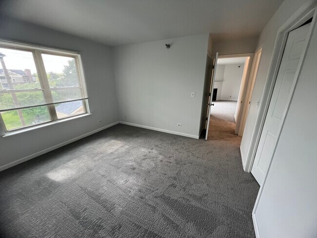 Building Photo - 125 Glengarry Dr