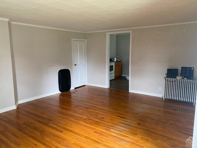 Building Photo - 211 Mansion St