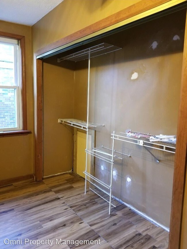 Building Photo - 553-555 Ardmore Blvd