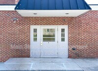 Building Photo - 100 S Front St