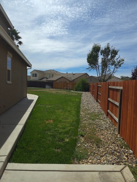 Building Photo - 5614 Newsome Ct