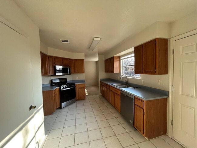 Building Photo - 8411 Priest River Dr