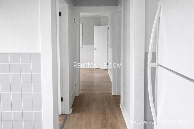 Building Photo - 11 Somerset St