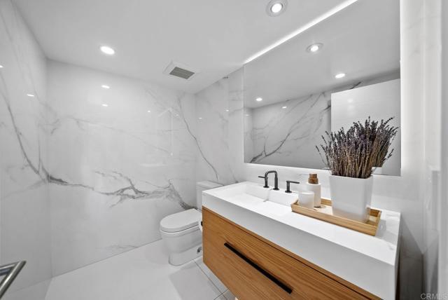 Building Photo - 7713 Esterel Dr