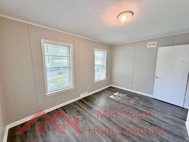 Building Photo - 4271 Coventry Dr