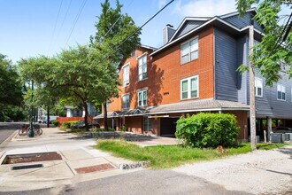 Building Photo - NM Westview #311