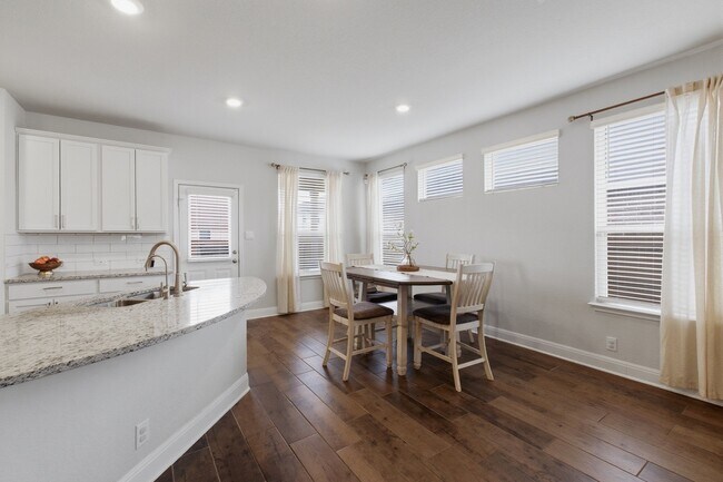 Building Photo - 8439 Knapp Rise