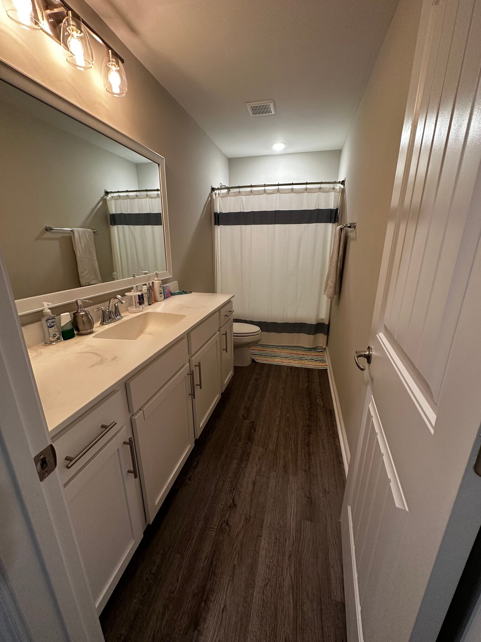 Building Photo - 219 Sonoma Dr