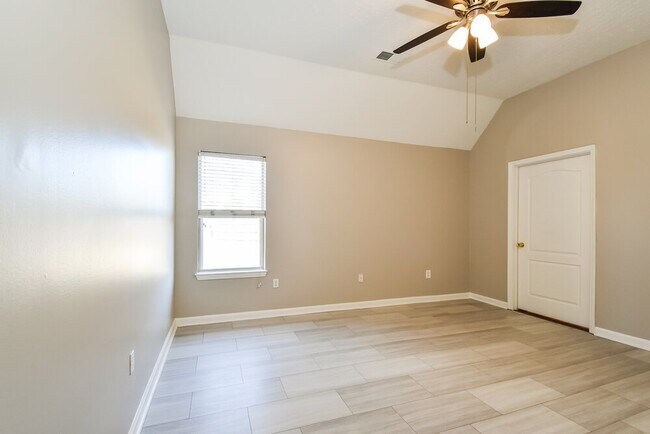 Building Photo - 7354 Pamela Cove