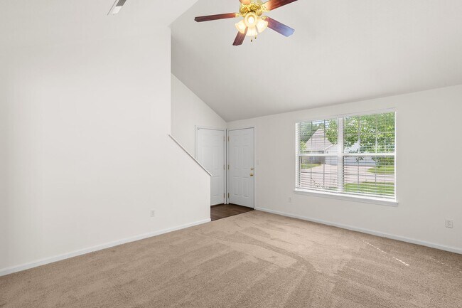 Building Photo - 2612-2614 Northampton Dr.