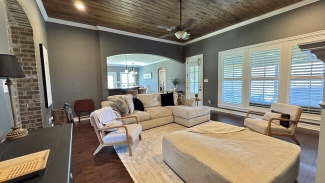 Building Photo - 210 Bayou Trace Drive