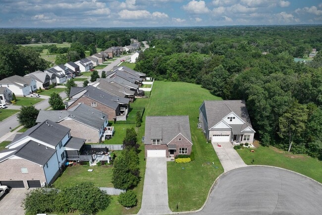 Building Photo - **2019-BUILT EXECUTIVE HOME IN A CUL-DE-SA...