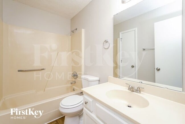 Building Photo - 5312 Carolwood Dr