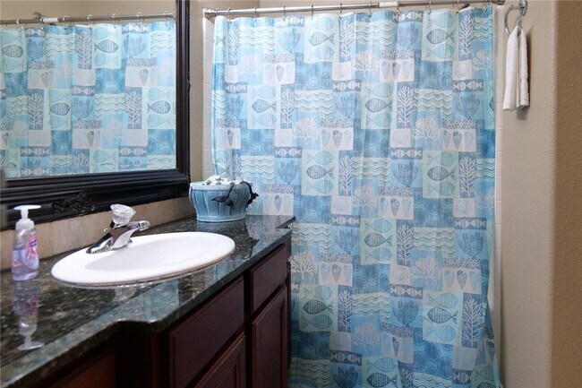 Building Photo - 15433 Cruiser St