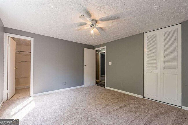 Building Photo - 806 Houndstooth Trail NW