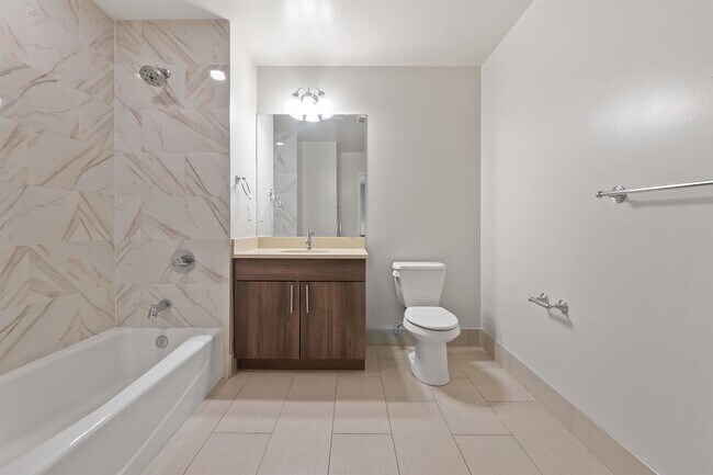 Building Photo - 100 Marshall St