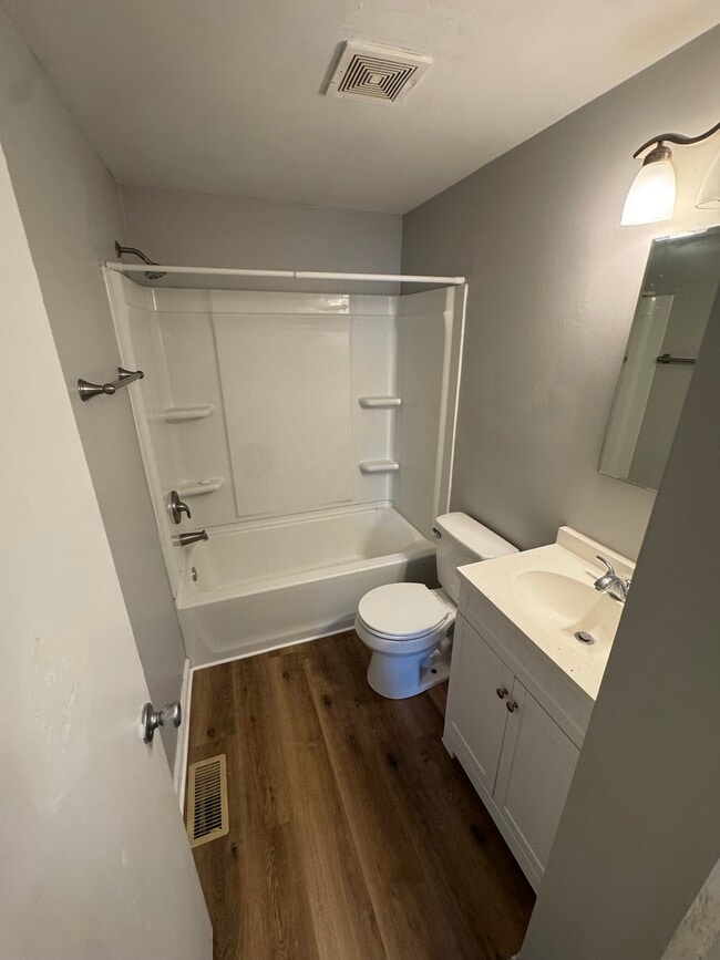 Building Photo - 301 W Adams St