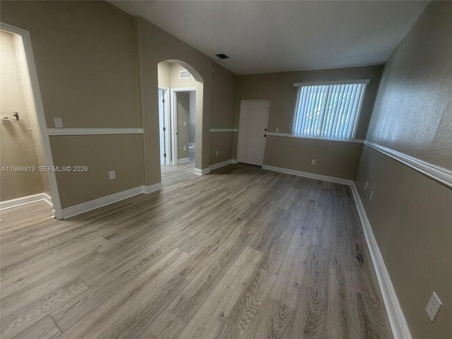 Building Photo - 2637 SE 16th Terrace