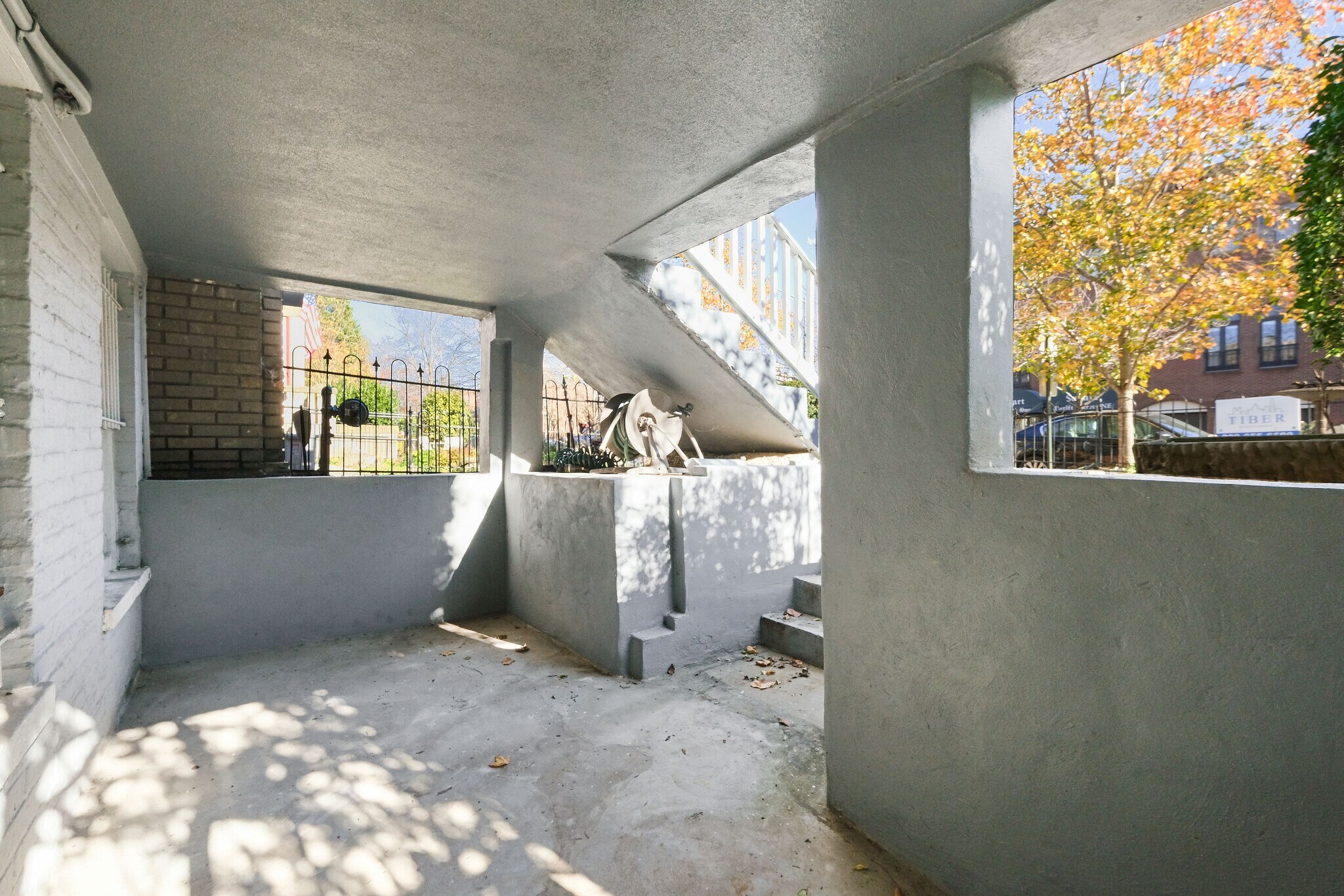 Building Photo - 134 12th St NE