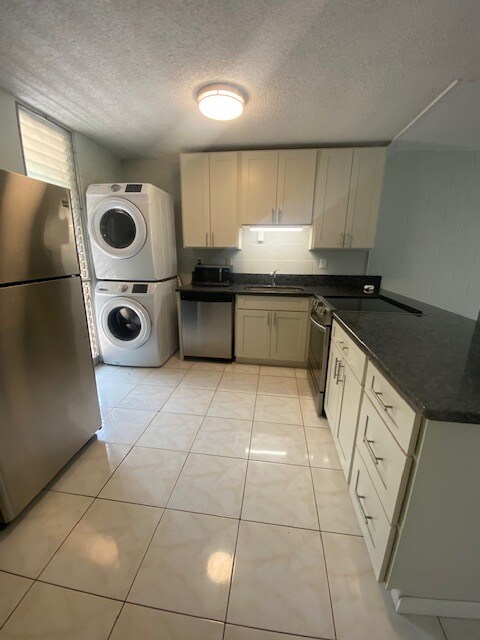 Building Photo - 95-273-273 Waikalani Dr