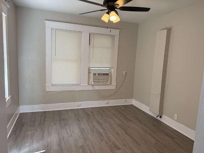 Building Photo - Application Special - Beautiful Two Bed/On...