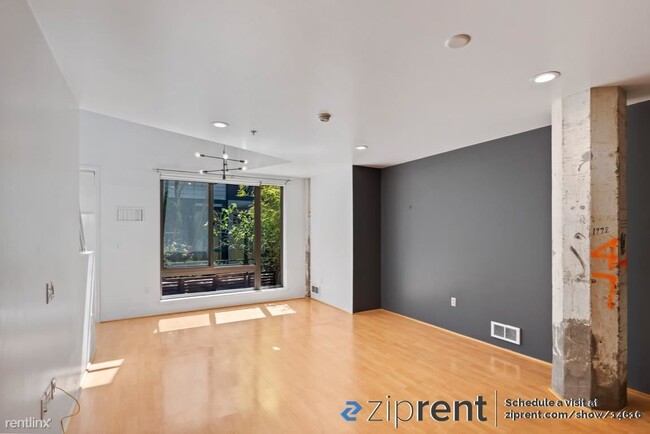 Building Photo - 1 br, 1.5 bath Condo - 1221 Pine Street, O...