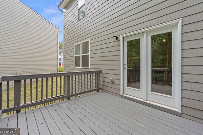 Building Photo - 3645 Beaconfield Ct SE
