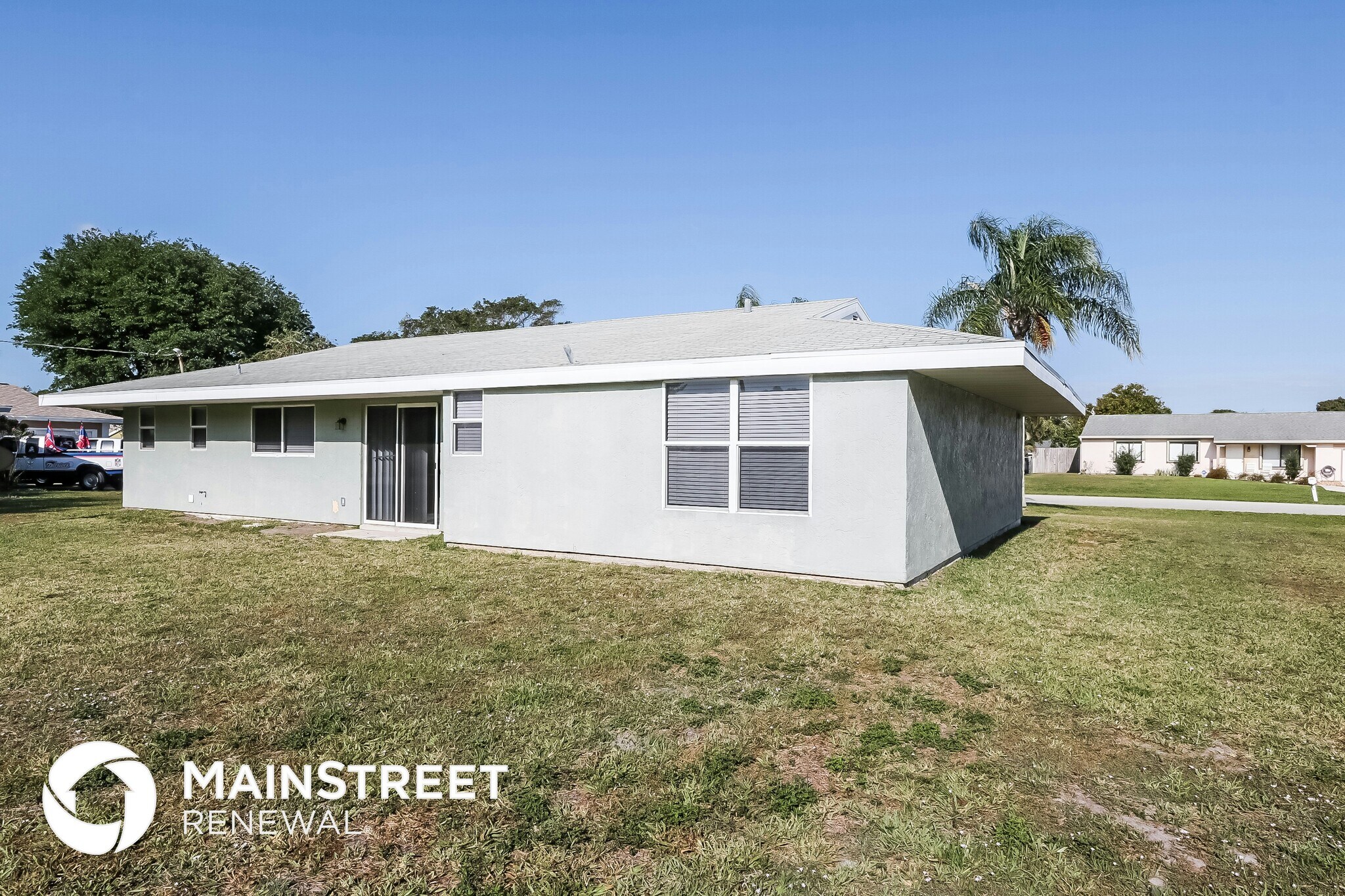 Building Photo - 2169 SE Shelter Dr