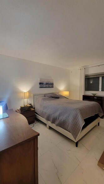 Building Photo - 3701 Tyler St