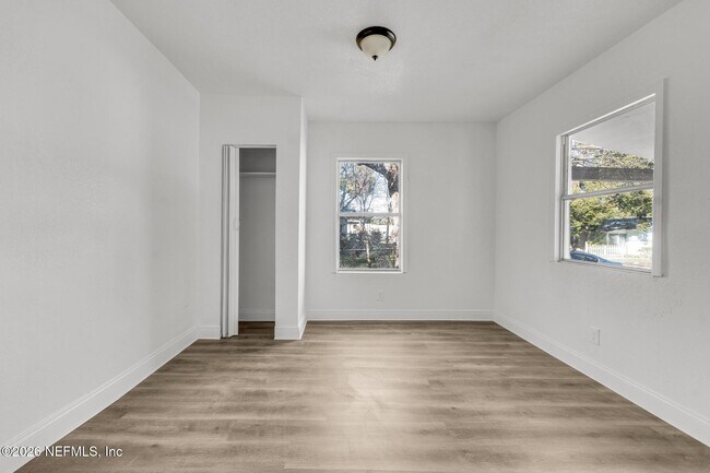 Building Photo - 2816 Mars St