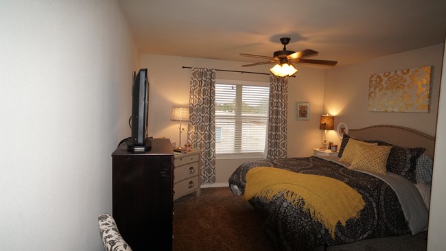 Building Photo - Watson Lane Townhomes