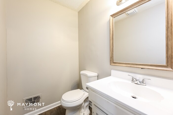 Building Photo - 421 Sellwood Cir