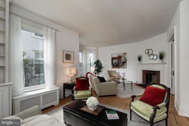 Building Photo - 30 Vandeventer Ave