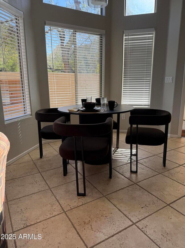 Building Photo - 9065 E Gary Rd