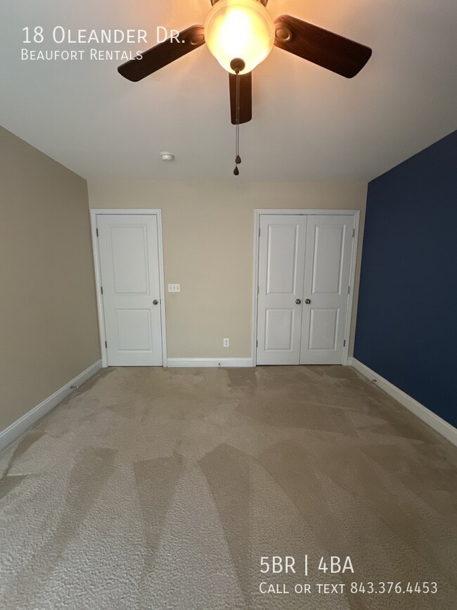 Building Photo - 18 Oleander Dr