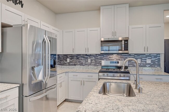 Building Photo - 7869 Morganite Ave