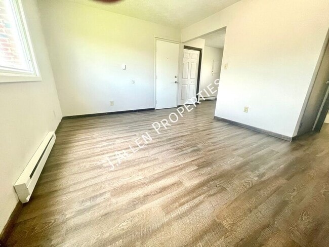 Building Photo - 111 Gold Strike Dr