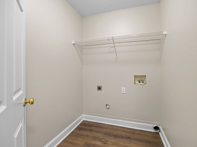 Building Photo - Newly Renovated 2BR, 2 BA in Greer SC